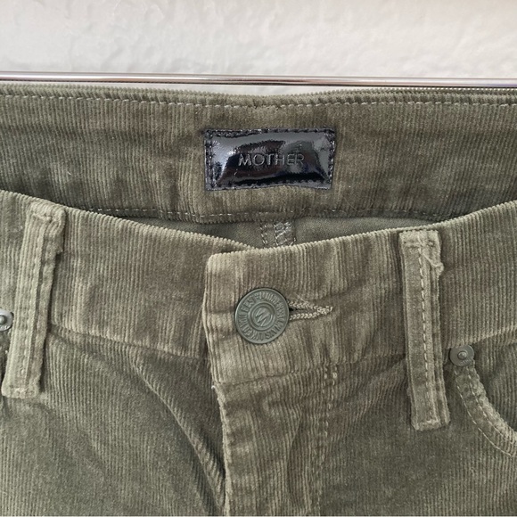 MOTHER The Looker Ankle Fray in Hopscotch Olive Corduroy Pants, Size 25 - Picture 4 of 9
